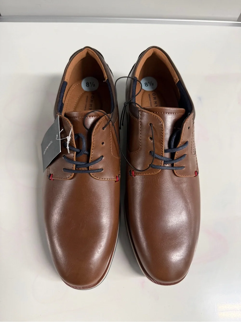 Tommy Hilfiger Men's Brown Leather Derby Shoes with Navy Accents